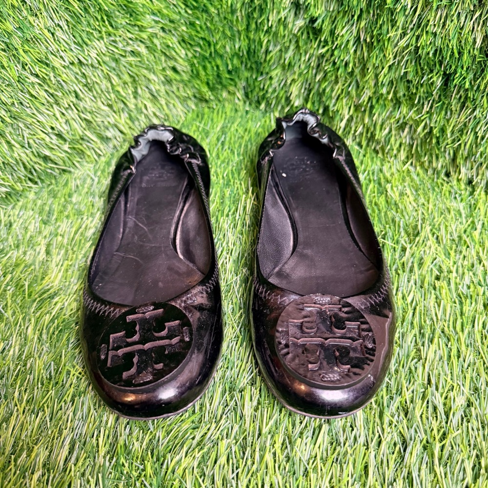 Tory‎ Burch Reva Ballet Flats Black Patent Leather Logo Medallion Elastic S 6.5